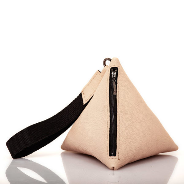 Sand-colored leather pyramid clutch bag - Cinzia Rossi