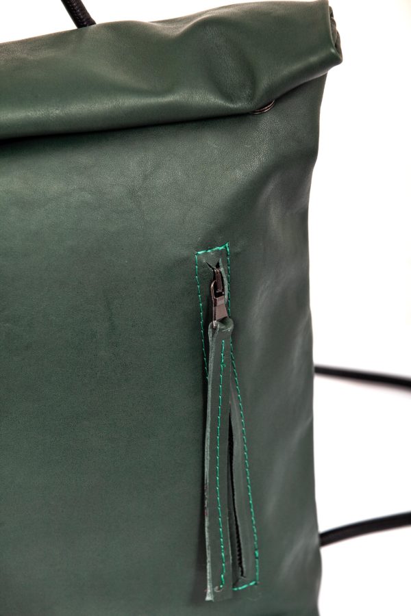 Petit sac à dos roll top en cuir vert - cinzia rossi