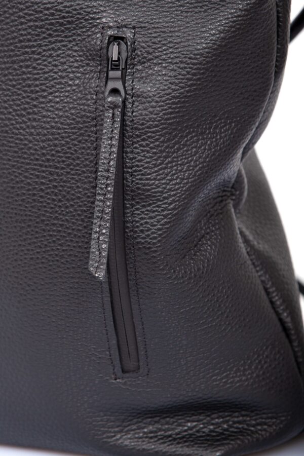 Black leather roll top backpack - Cinzia Rossi