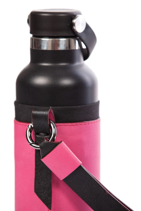 Bottiglia con portabottiglia in pelle - Cinzia Rossi